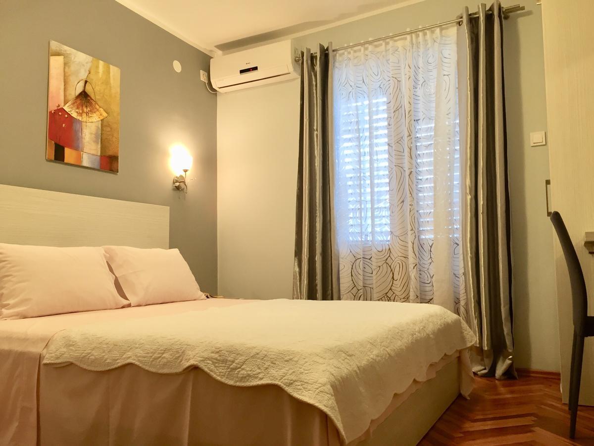 Apartments Lara Κότορ Εξωτερικό φωτογραφία